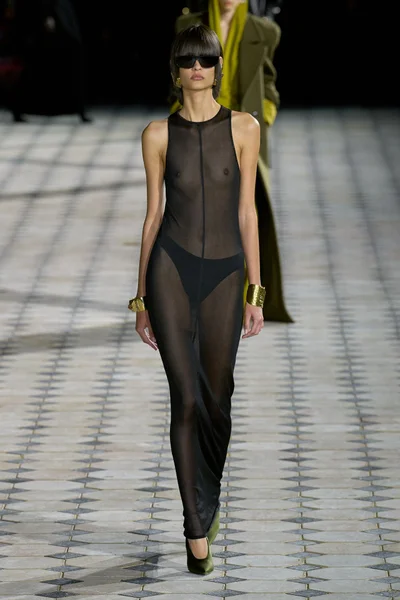 Look 33